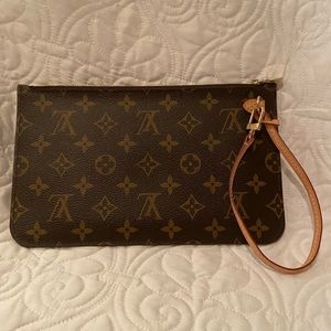 Louis Vuitton monogram Pochette